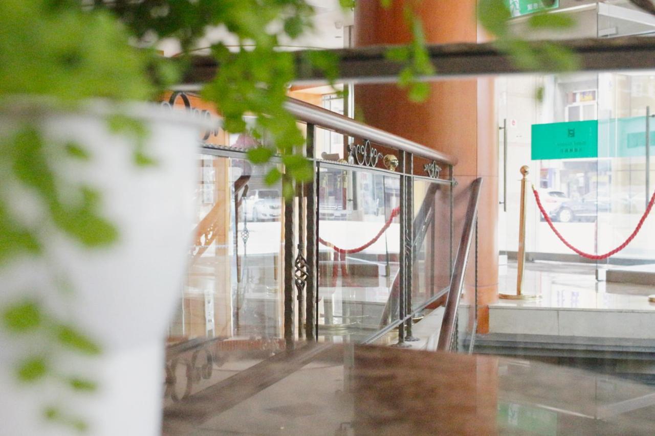 Hotel Avenue Hsinchu City Exterior photo